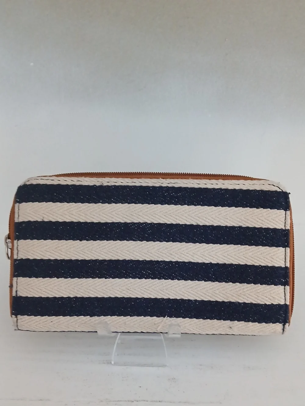 Atmosphere Navy and White Striped Men's Zip Wallet
